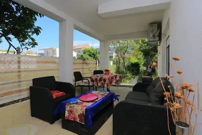 Image de Appartement d'une chambre prés de la plage Kastel Kambelovac, Kastela (A-20605-b)