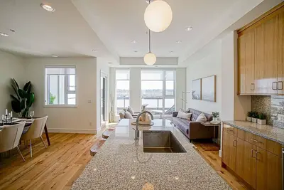 Image de Deluxe River View 2 Bedroom Townhome 3 Mins to Columbia Sky Train and Pier Park