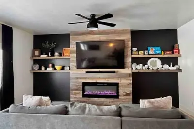 Image de Huckleberry Home. . . your gateway to Adventure! !