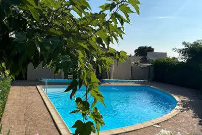 Image de Pavillon climatisé avec piscine, tennis et terrasse, à 10 min d'Argelès-sur-Mer