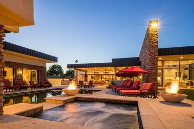 Image de New! Meticulous Manor - Scottsdale`s Finest Luxury Experience