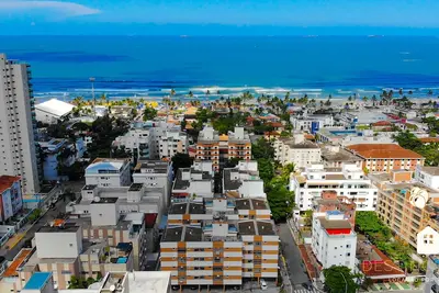 Image de Phenomenal Apartment 4 min Praia Enseada | Linen, Tv and Wi-Fi