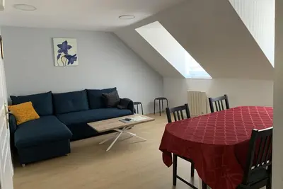 Image de Joli appartement, 2 chambres, 2ème étage, proche des Thermes