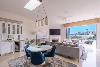 Image de Water & Sunset Views in Dreamy, Cardiff by the Sea