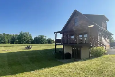 Conesus Log Cabin, Cozy Log Cabin on the Wine Trail