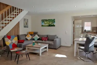 Image de Maison-Salle de bain privée séparée-Vue sur la campagne