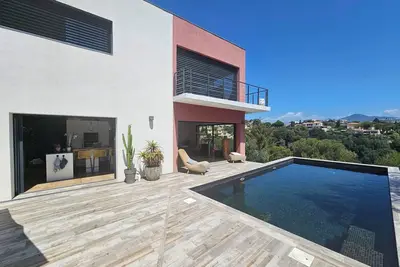Image de Maison vue exceptionelle à Nice (à  6 mins de la mer et des plages)