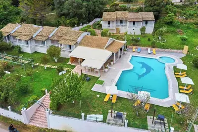 Image de Studio 'Vintage Resort 2' avec vue sur la mer, Wi-Fi et climatisation