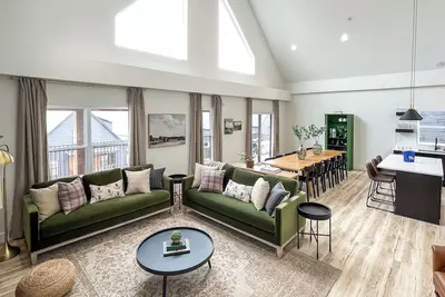 Image de Heated private pool, Lake view, Wheelchair accessible | Thistle Cottage
