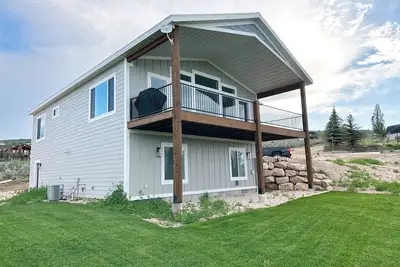 Image de Bear Lake retreat with private Ideal Beach Resort Access!