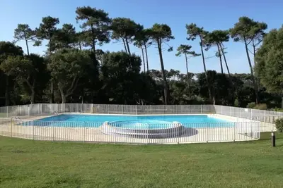 Image de Landes Moliets Plage et golf à pied 6 personnes