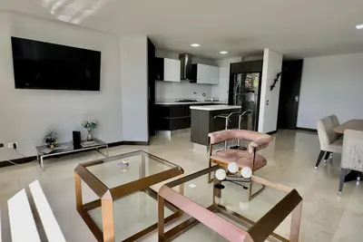 Image de 502 In El Poblado hills modern & spacious