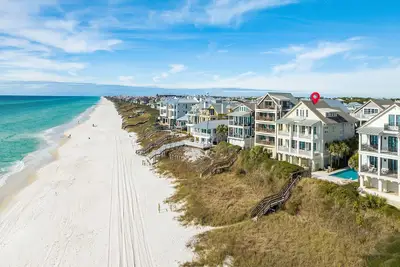 Image de Ocean Breeze - Gulf Front Luxury! Free Bikes/Chairs/Fitness/Tennis!