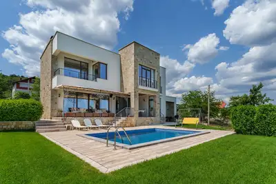 Image de Villa Poemia- a boutique villa with unique sea view- 5 min from the beach!