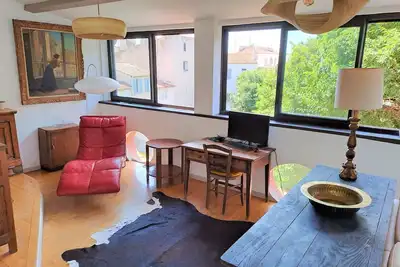 Image de Loft de charme, Vieux Port, lumineux, dernier étage, calme et idéalement situé