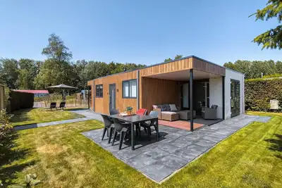 Image de Belle maison à Heinkenszand avec WiFi