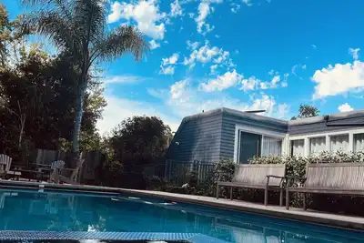 Image de 5 bedroom, 5 bath with heated saltwater pool & hot tub