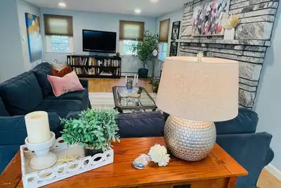Image de Kennebunkport 30 day rental, 1/2 mile from downtown, immaculate home.