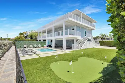 Image de Cielo's Del Mar 2 - Pool/Dock/Beach Luxury in Kcb