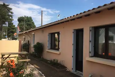 Image de Location saisonnière 2 à 4 personnes proche mer et commerces