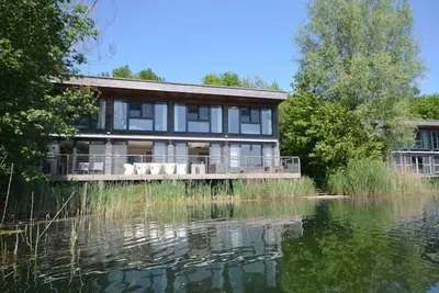 Image de Lakeside Villa at Award Winning Lakes By Yoo. Northbow Lodge is a Family Haven