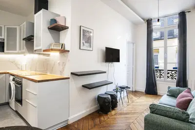 Image de A Stunning 2-Br/2ba in Louvre-Rivoli