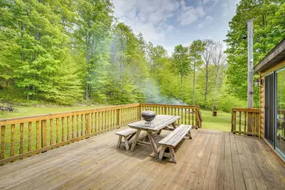 Image de Andes Vacation Rental w/ Deck & Grill!