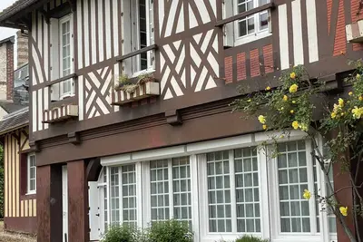 Image de La mer à 100m, beau 2 pièces rénové au coeur du village