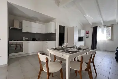 Image de Villa-Villa-Salle de bain privée séparée-Vue sur Parc