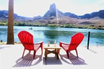 Image de A Stairway to Heaven! Right on the River!