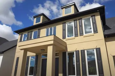 Image de Luxury in Serene Environment