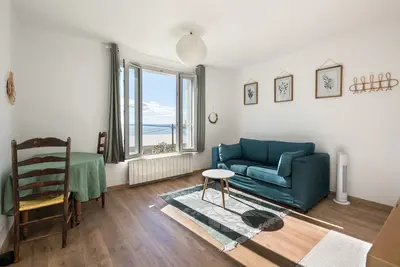 Image de Appartement D'hôtes Avec vue mer sur Mont Saint Clair