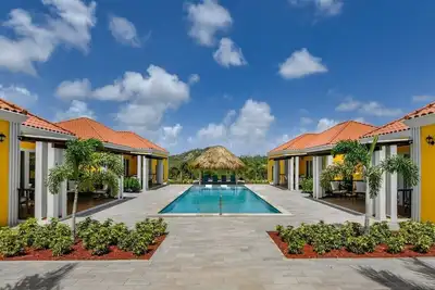 From its exclusive nature location, the secluded villas embrace open-air layouts.
