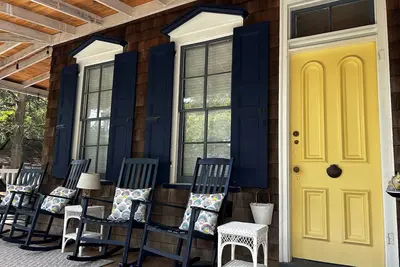 Image de Victorian Retreat Steps to the Beach and Washington Street