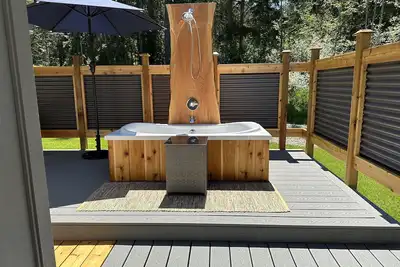 Image de Star gazing double soaker tub 15 mins to beaches, hiking, biking and restaurants