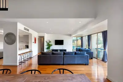 Image de Two Story Spacious Haven