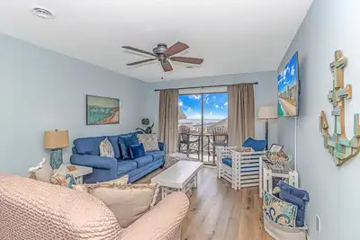Image de Oceanview 2br Condo at Shipwatch Pointe 319g Steps to Beach Bars Pier and Pool Sleeps 6