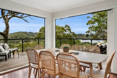 Image de Modern Holiday Home Close to Whale Beach With Stunning Views of Pittwater