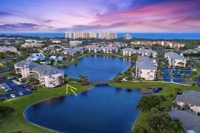 Jupiter Dreams at Jupiter Bay! 2 bedroom, 2. 5 bath Condo. Close to the beach!