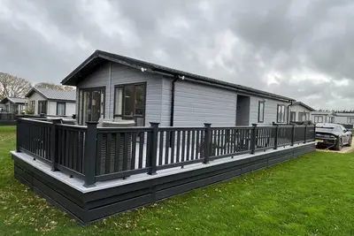 Image de St Helens - Lodge - sleeps 4 - Pets Allowed - Pool