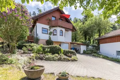 Image de Appartement \"Ferienwohnung Haus Am Wald\" avec vue sur la montagne, balcon privé et Wi-Fi