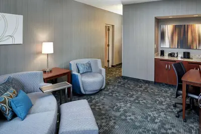 Image de Experience Soothing Moments & Luxury! 2 Spacious Units, Pool, Pet-friendly!