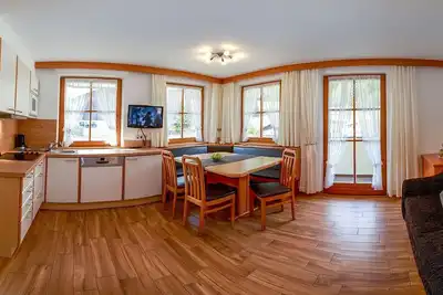 Image de Vacation apartment for 2-4 persons - Alois' Ferienglück *at the ski bus stop*