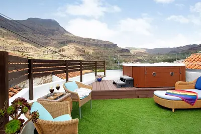 Image de Maison de vacances \"La Casa Nueva\" avec vue sur les montagnes, bain à remous et Wi-Fi