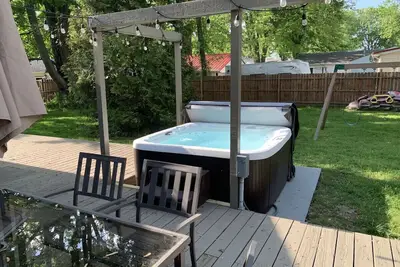 Image de Secluded Hot Tub Retreat by Ohio Wine Trail & Lake