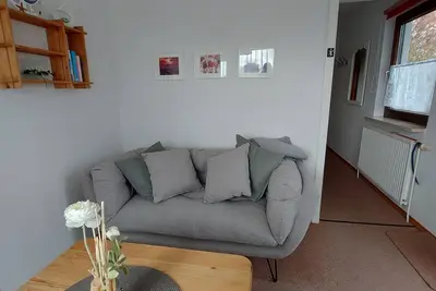 Image de Small garden apartment by the sea