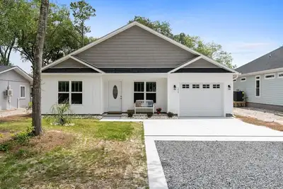 Image de Feisty Turtles / 158 Nw 1st Street- Coastal Vacation Resorts