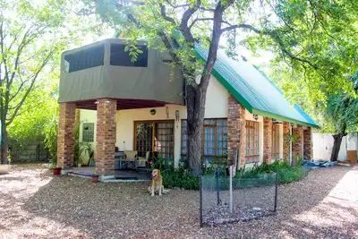 Image de Open Plan House in a Spacey Yard