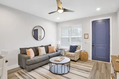 Image de Scott Street~Clark Cottage-Pet Friendly-Beaches-Downtown