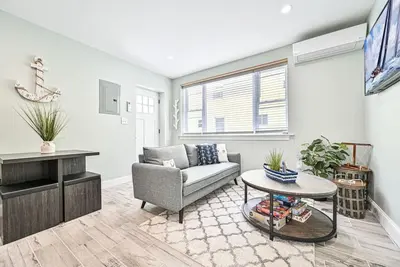 Image de 318 E Youngs Ave Unit 3 Serene Seaside Retreat: Salty Shore